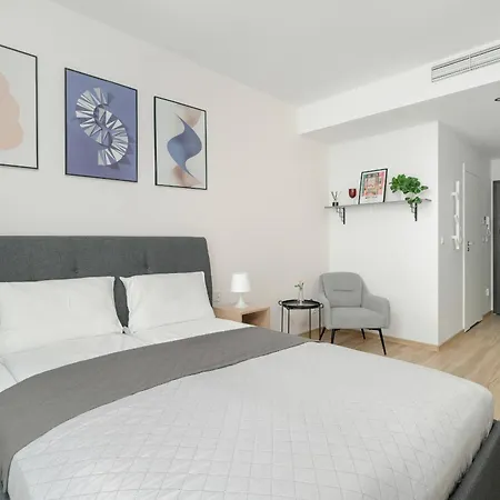 Old Market Square Modern In By Renters Διαμέρισμα *